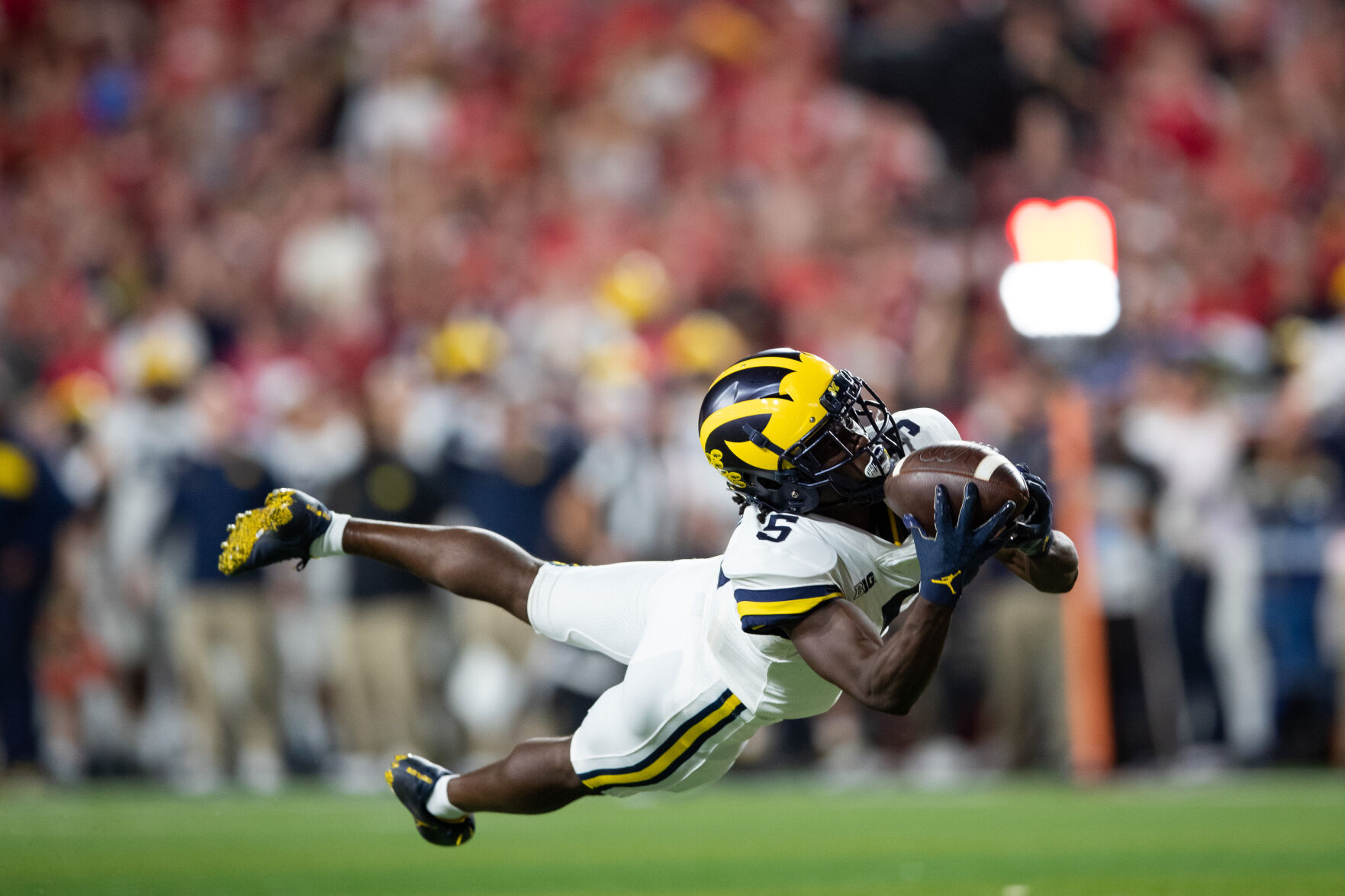 101021-owh-spo-nebmichigan-ar16.JPG